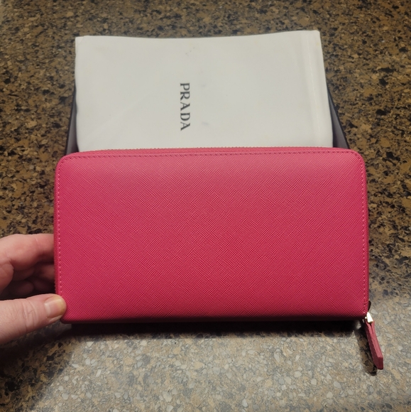 EUC PRADA Lux Zip Around Long Wallet in Peony - Picture 3 of 16